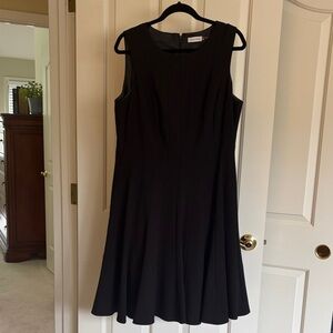 Calvin Klein Elegant Black Sleeveless Midi Dress